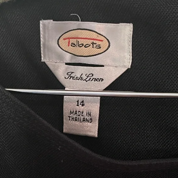 Chic Black Sleeveless A-line Dress - Picture 5 of 5